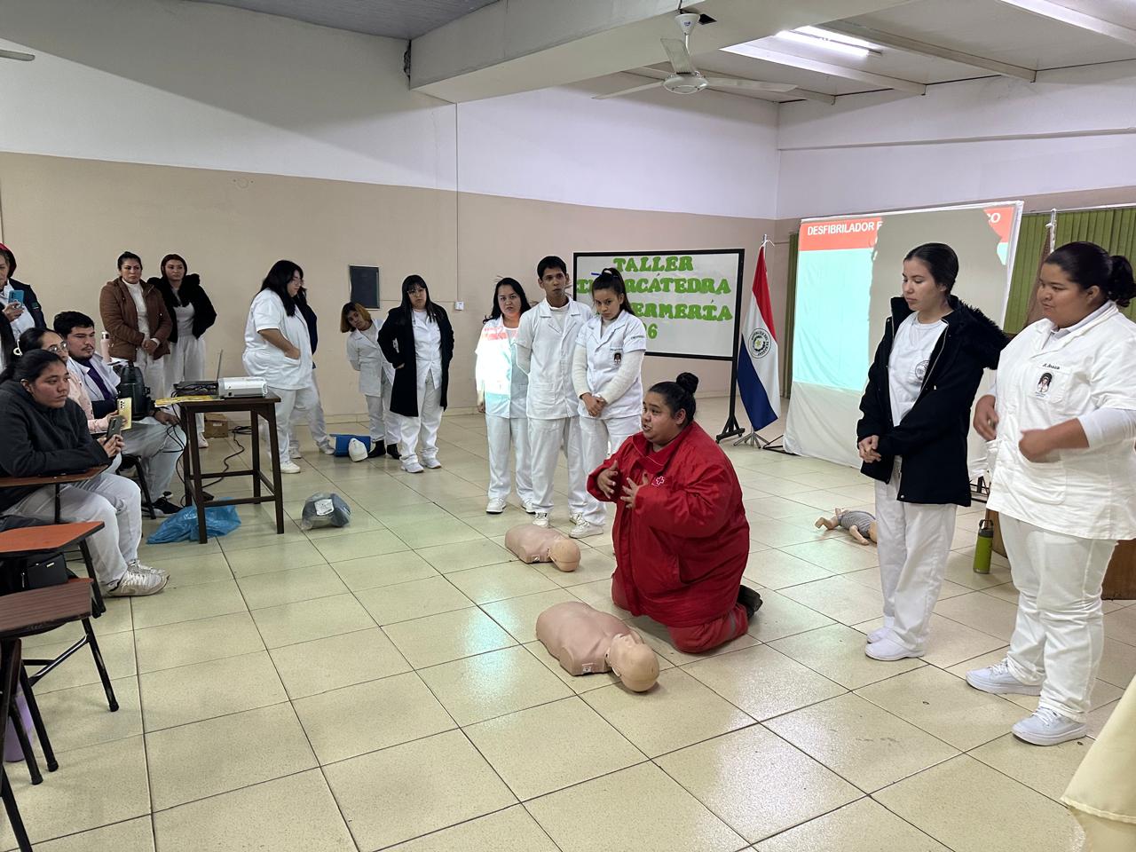 ISRM desarrolló con éxito la Jornada Taller Intercátedras con apoyo de la Cruz Roja Paraguaya