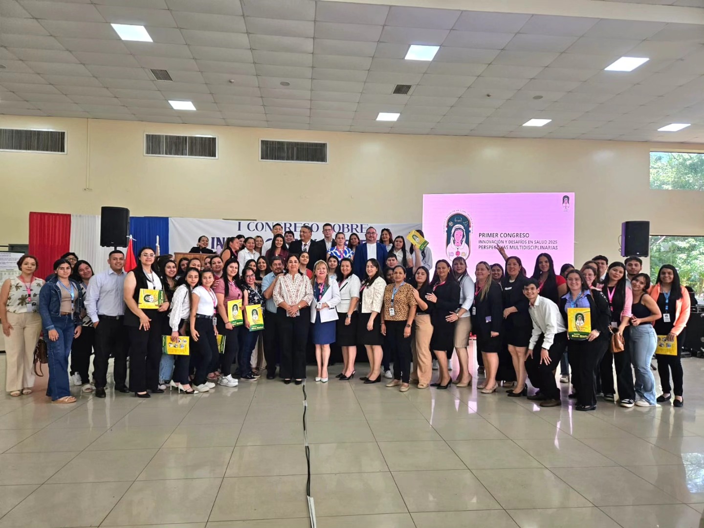 Primer Congreso “Innovación y Desafíos en Salud 2025” fue un éxito y marca el inicio de una agenda académica anual